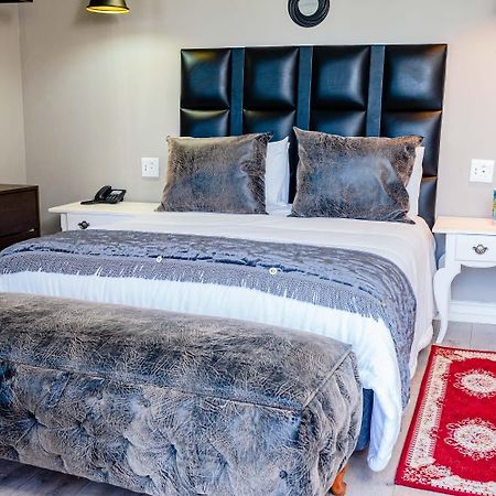 Re-Union Vacations Otel Hartbeespoort Dış mekan fotoğraf