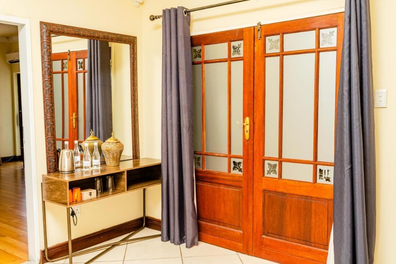 Re-Union Vacations Otel Hartbeespoort Dış mekan fotoğraf