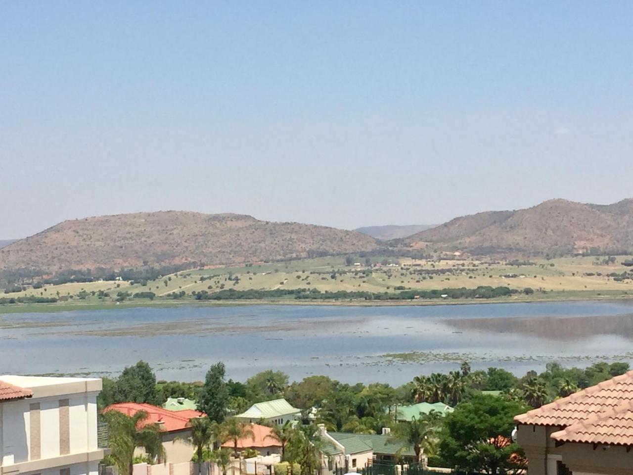 Re-Union Vacations Otel Hartbeespoort Dış mekan fotoğraf