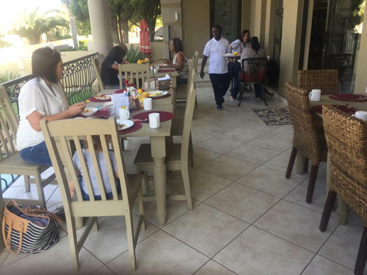 Re-Union Vacations Otel Hartbeespoort Dış mekan fotoğraf