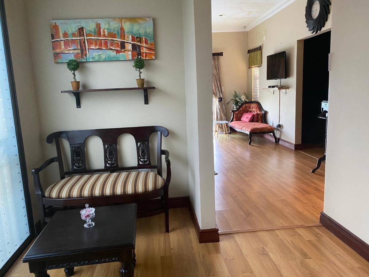 Re-Union Vacations Otel Hartbeespoort Dış mekan fotoğraf