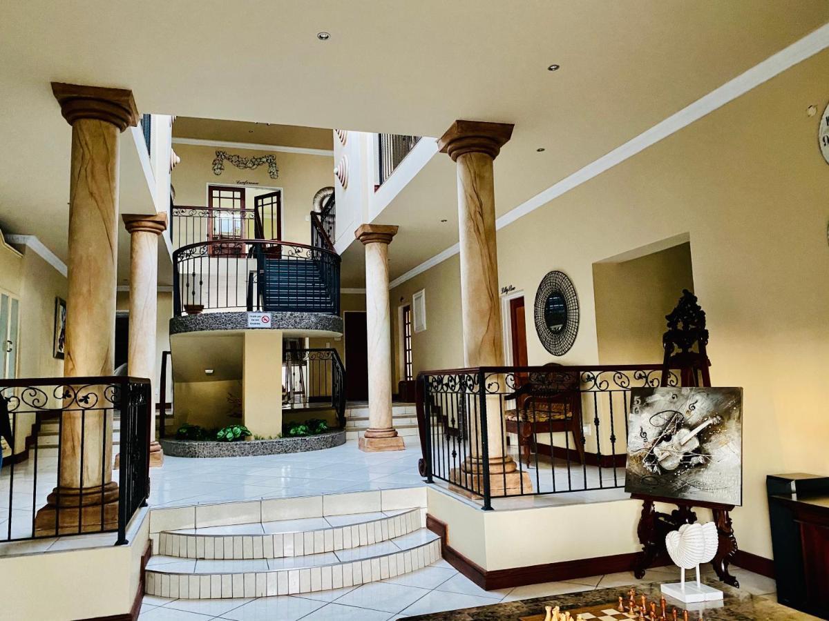 Re-Union Vacations Otel Hartbeespoort Dış mekan fotoğraf